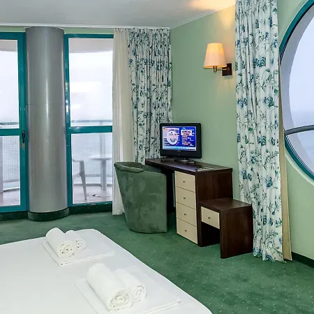 Beachfront Flat In Berlin - Great Sea View By Flat Manаger アパート ゴールデンサンド